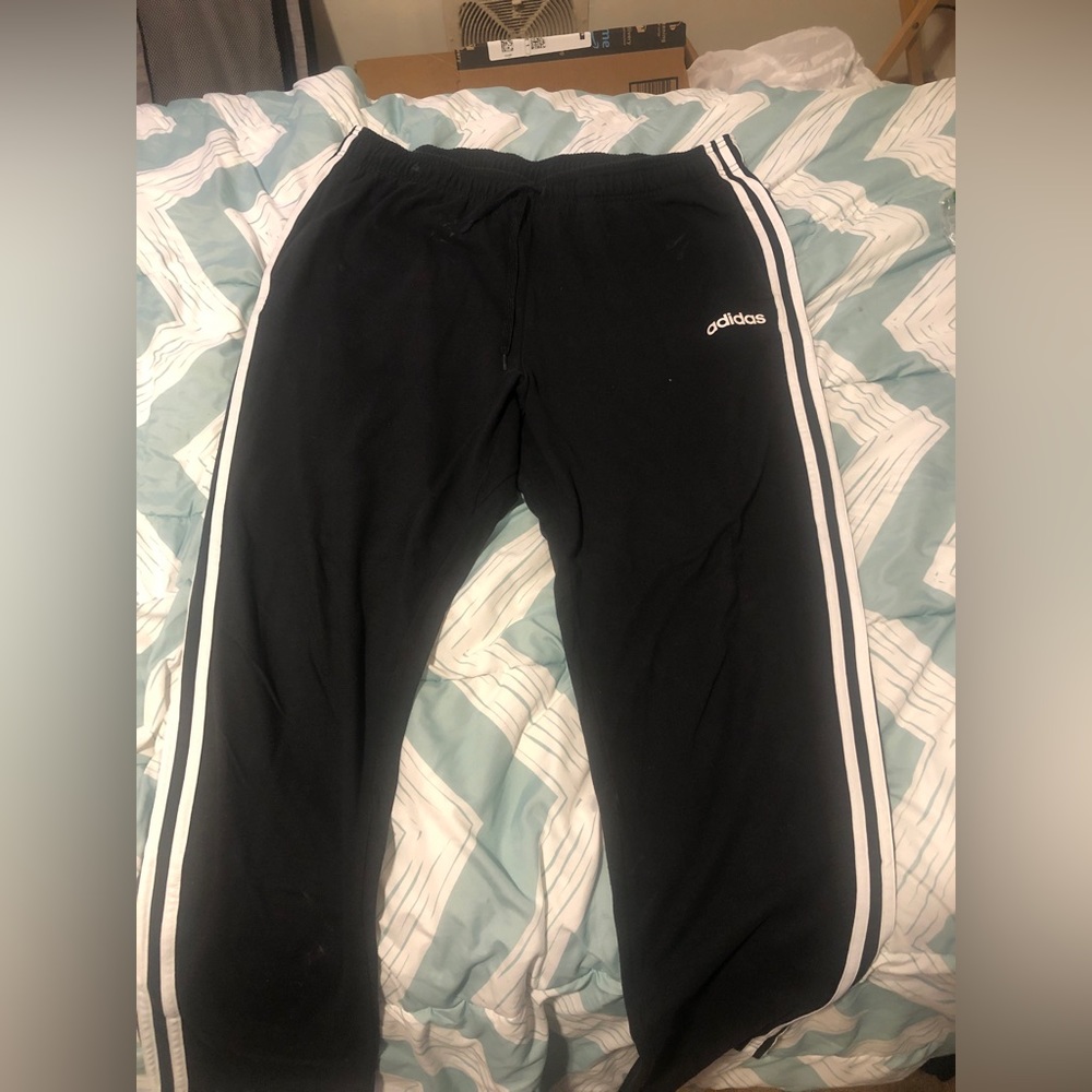 Adidas Mens running pants. SIZE XL